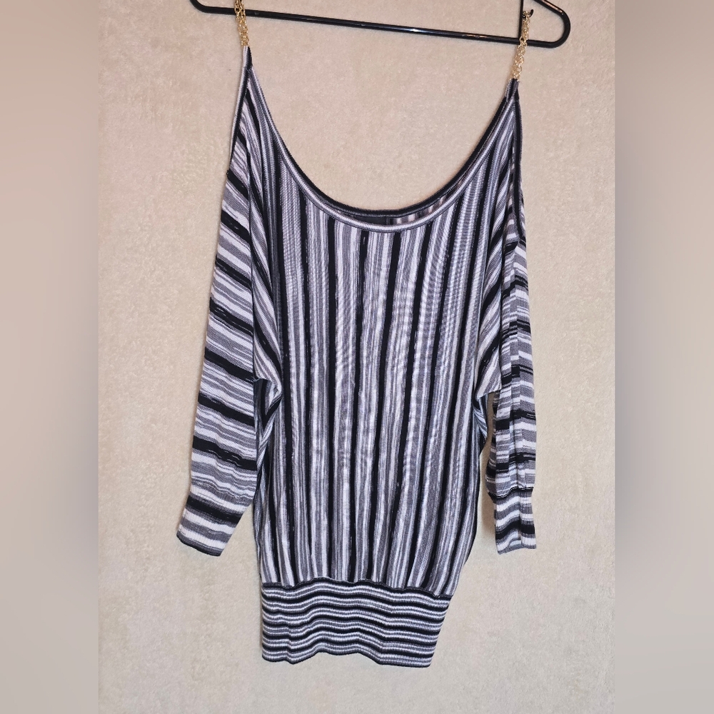 2B BEBE Black/White Stripes Longsleeve Top Size Small